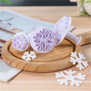 SET 3 KHUÔN CUTTER NHỰA ( HOA TUYẾT 5 )